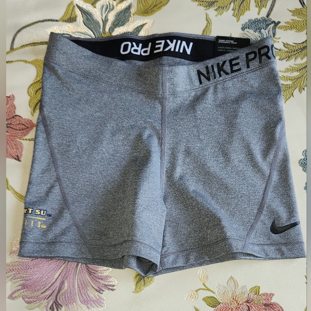 NWT!! NIKE, LADIES, MEDIUM, ATHLETIC SHORTS